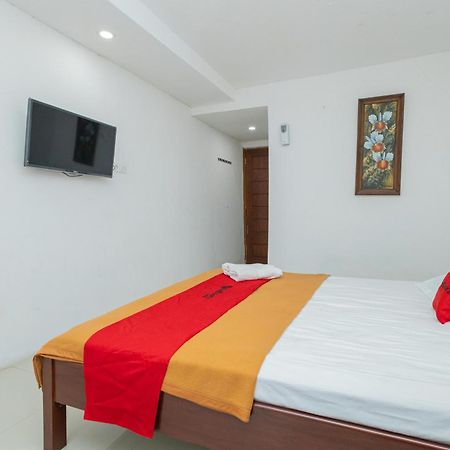 Reddoorz Syariah At Wisma Djokorio Poncokusumo Маланг Екстер'єр фото